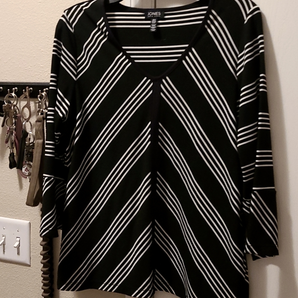 Jones New York Stripped Black and White Top